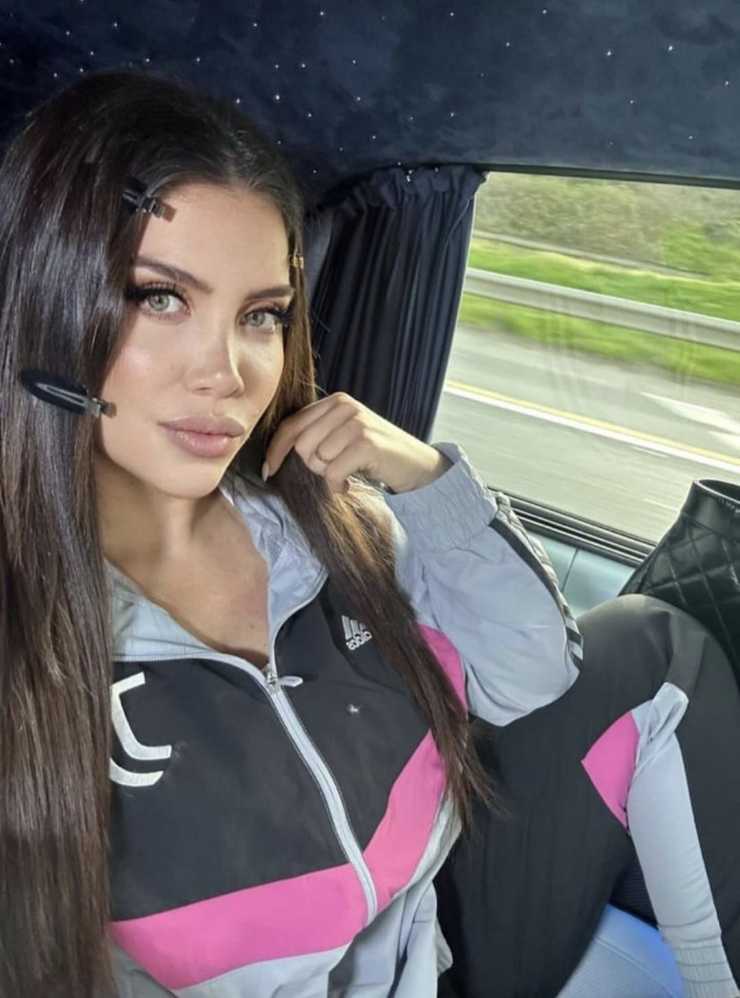 Wanda Nara “chiama” la Juve: lo scatto social manda in tilt i tifosi