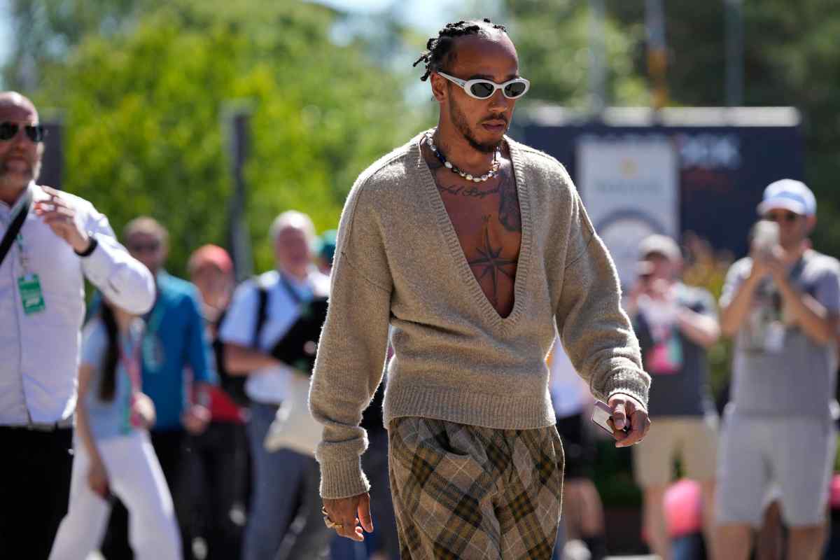 Lewis Hamilton sconvolto da una notizia