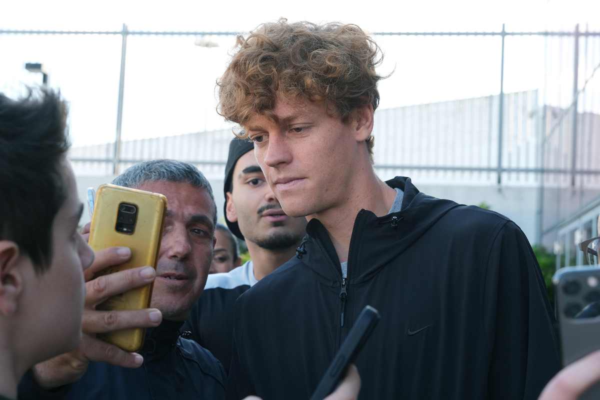 Jannik Sinner tirato in ballo in pubblico