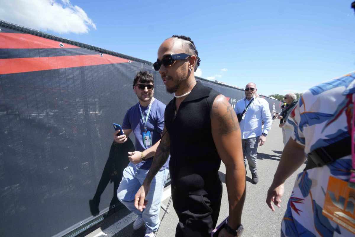 Hamilton escluso da Mercedes 