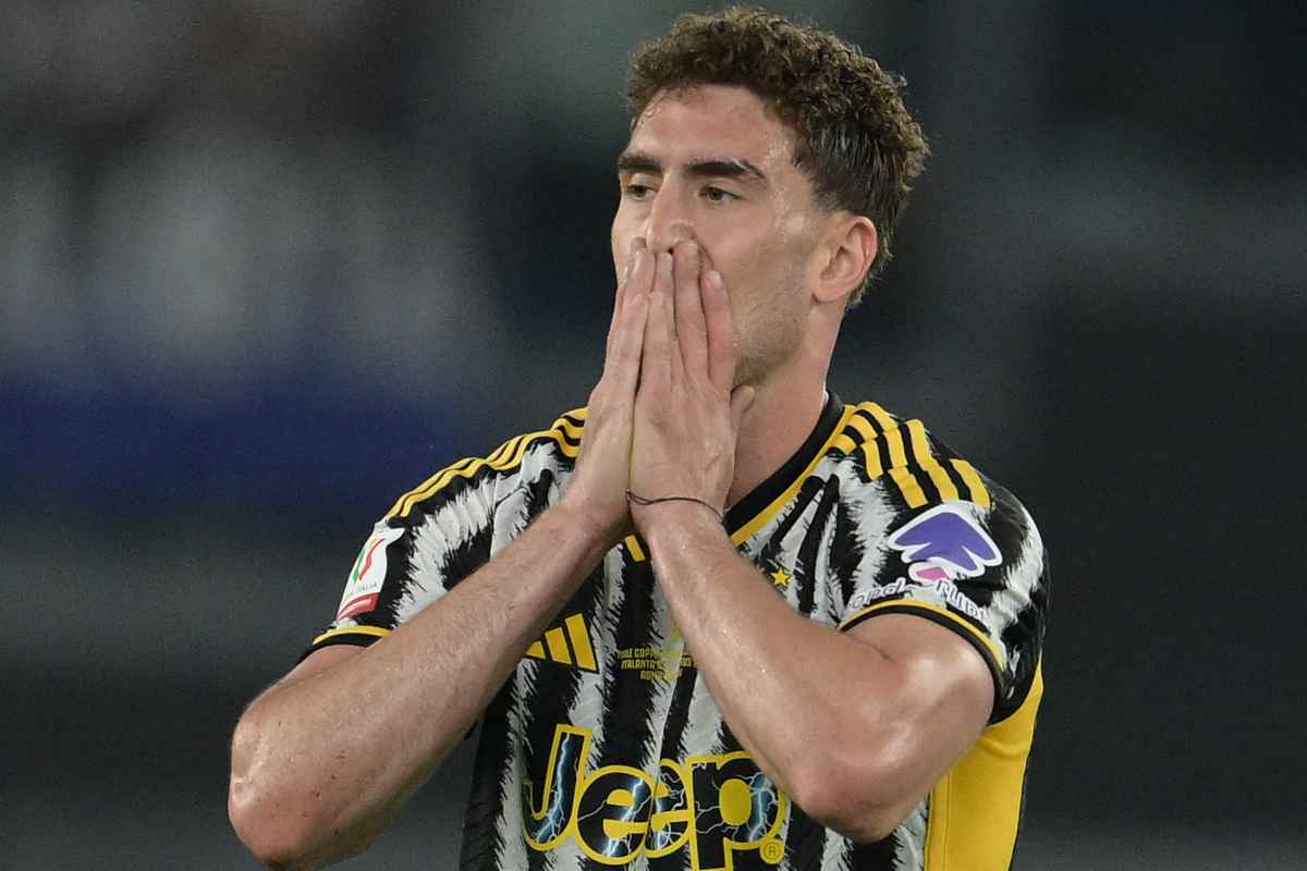 Vlahovic fuori dal coro: che affronto a Sinner
