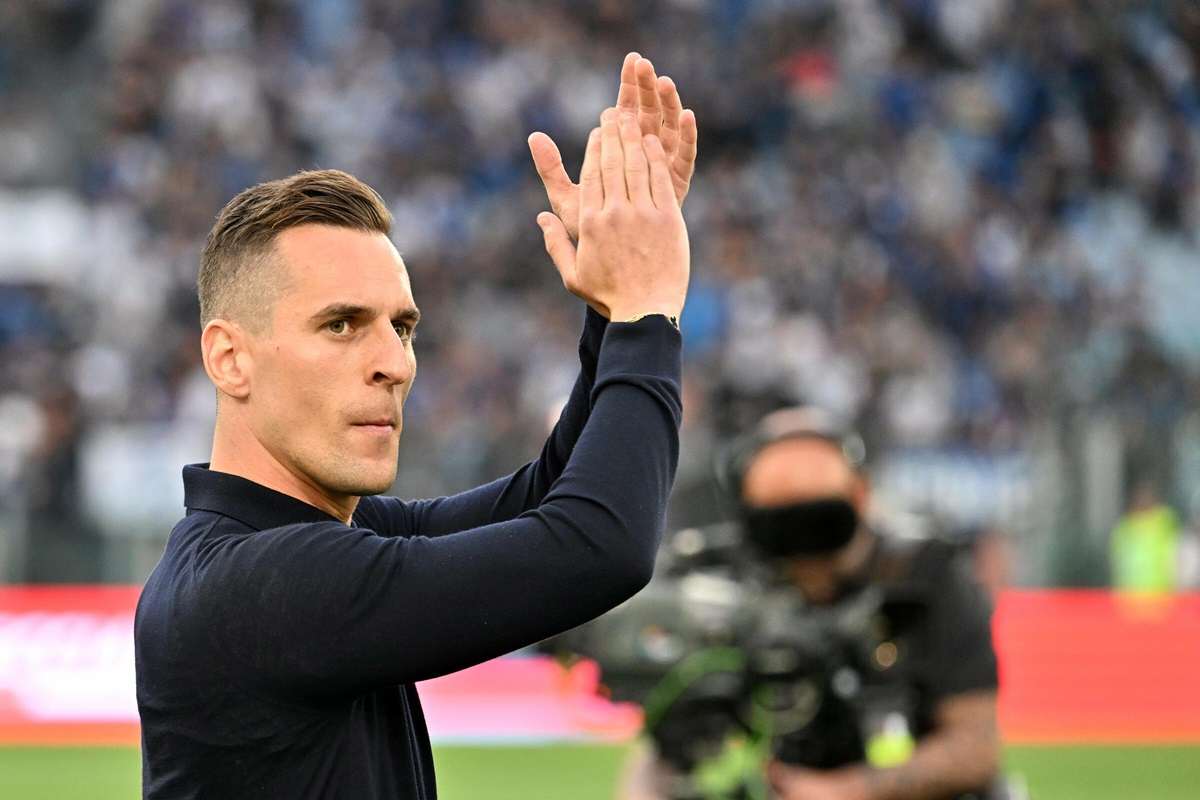 Giuntoli cala l'asso, Milik in cambio del nuovo terzino: lo manda CR7!