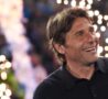 Antonio Conte festeggia lo Scudetto con il Napoli