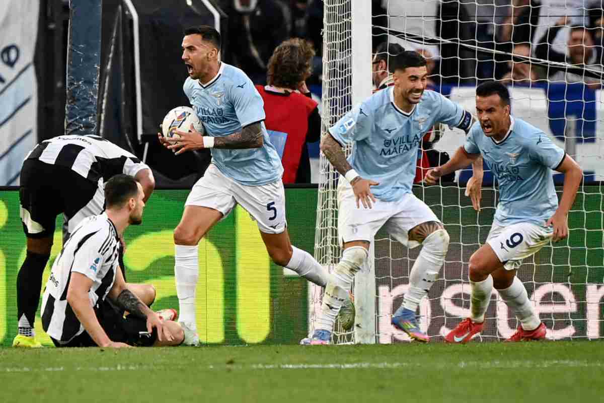 I giocatori di Juve e Lazio all'Olimpico