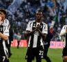 Conceicao, Kolo Muani e Douglas Luiz salutano i tifosi