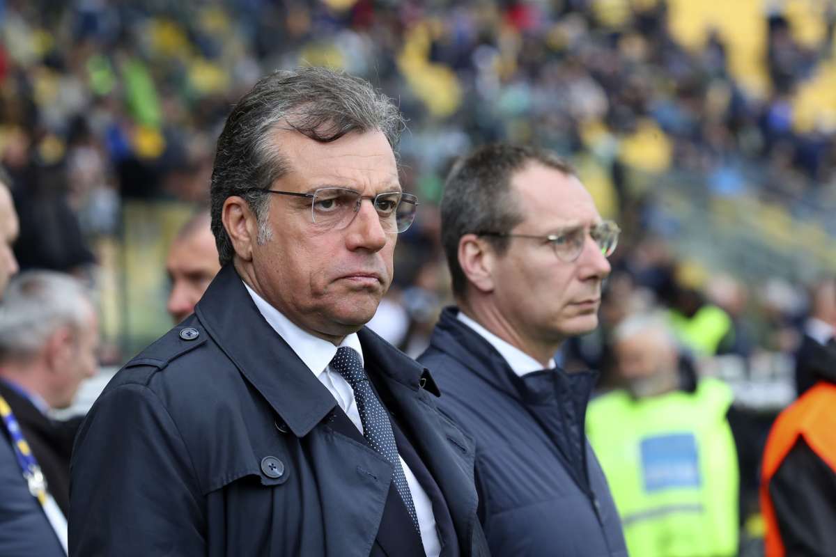 Cristiano Giuntoli in primo piano e di profilo