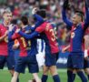 Il Barcellona esulta dopo aver siglato una rete