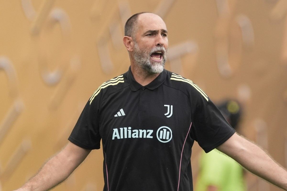 Igor Tudor si lamenta coi suoi al Mondiale per Club