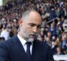 Igor Tudor in primo piano e a capo chino