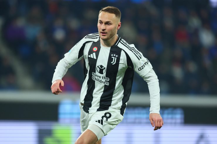 Teun Koopmeiners in azione con la Juve