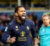 L'ingresso in campo di Douglas Luiz
