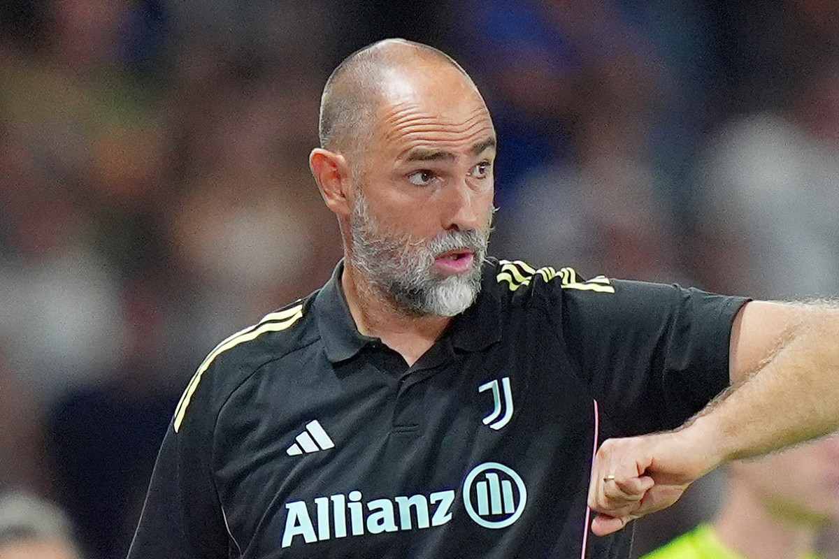 Igor Tudor protesta con l'arbitro