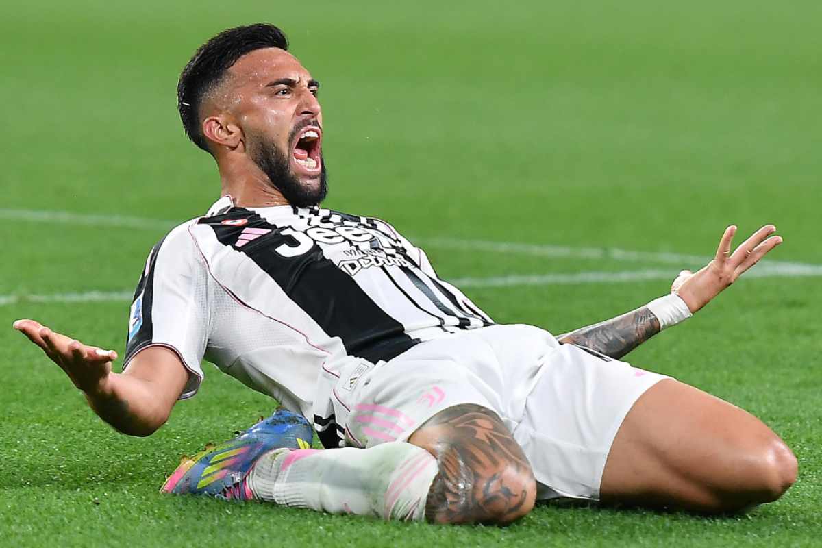 Nico Gonzalez esulta dopo il gol