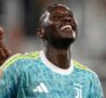 Kolo Muani felice con la maglia della Juventus