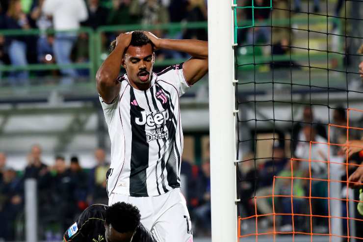 Renato Veiga piuttosto contrariato per l'esito di un'azione