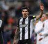 Sandro Tonali in campo con il Newcastle