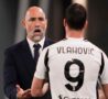 Tudor sprona Vlahovic all'uscita dal campo