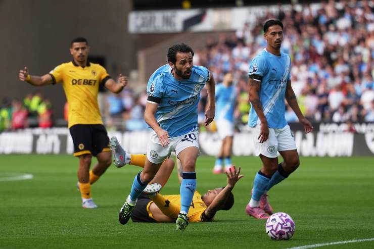 Bernardo Silva pronto ad avventarsi su un pallone