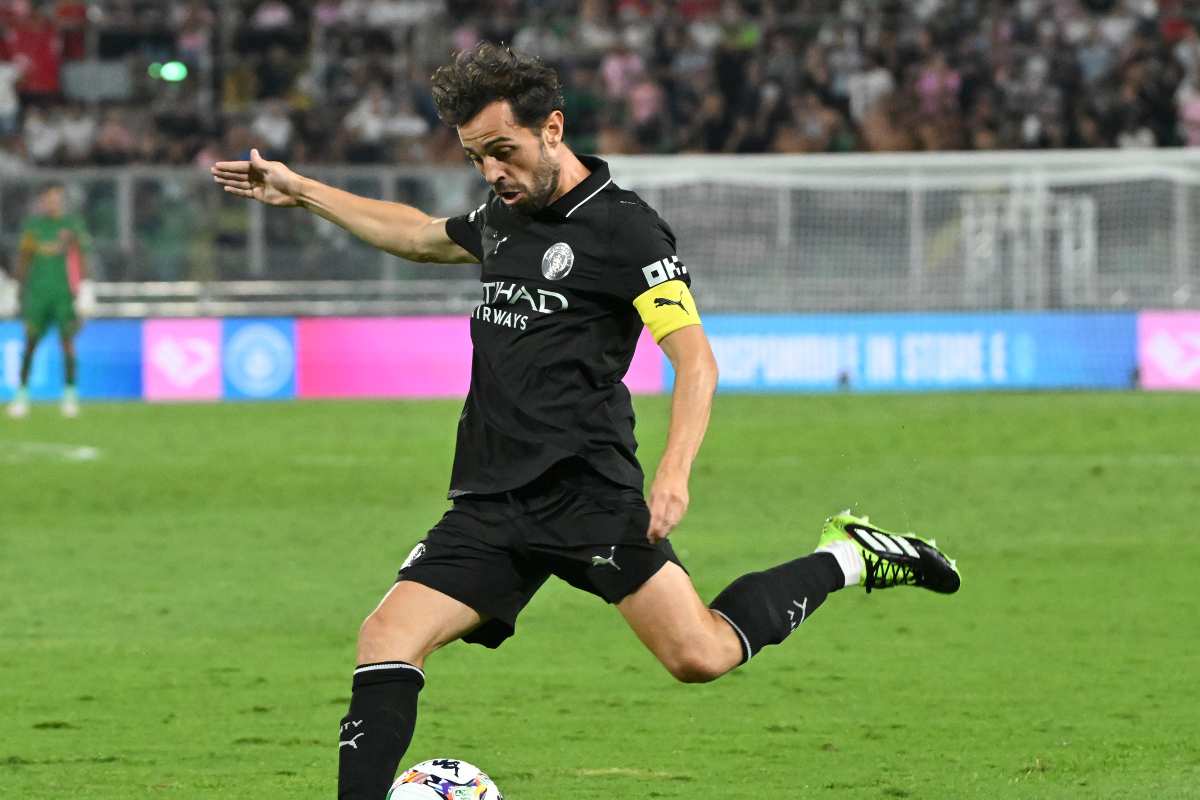 Bernardo Silva si prepara al tiro