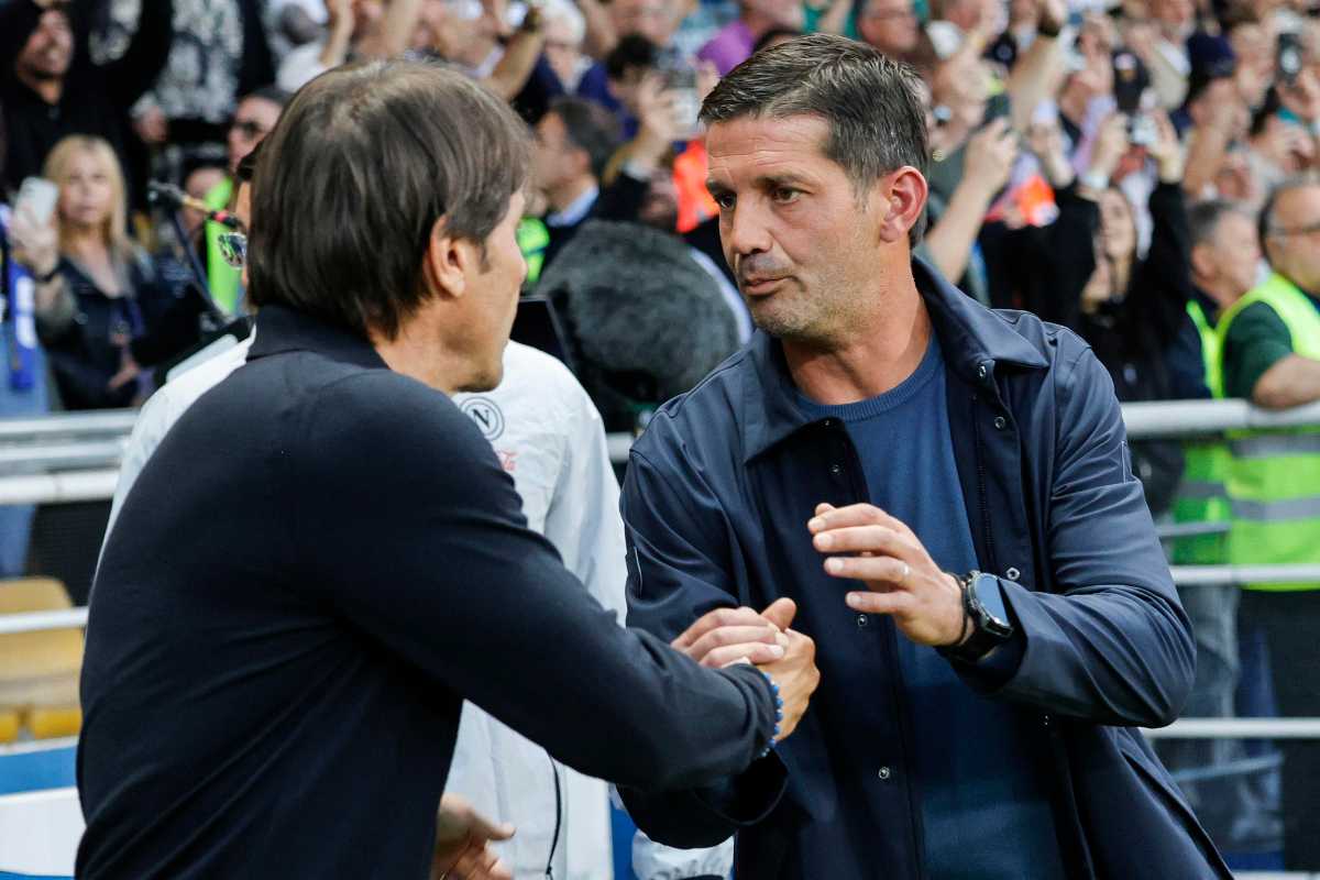 Conte e Chivu si stringono la mano