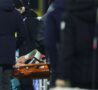 Infortunio e barella in campo