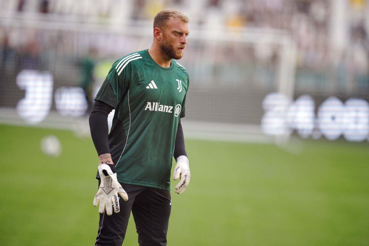 Il portiere della Juventus Michele Di Gregorio