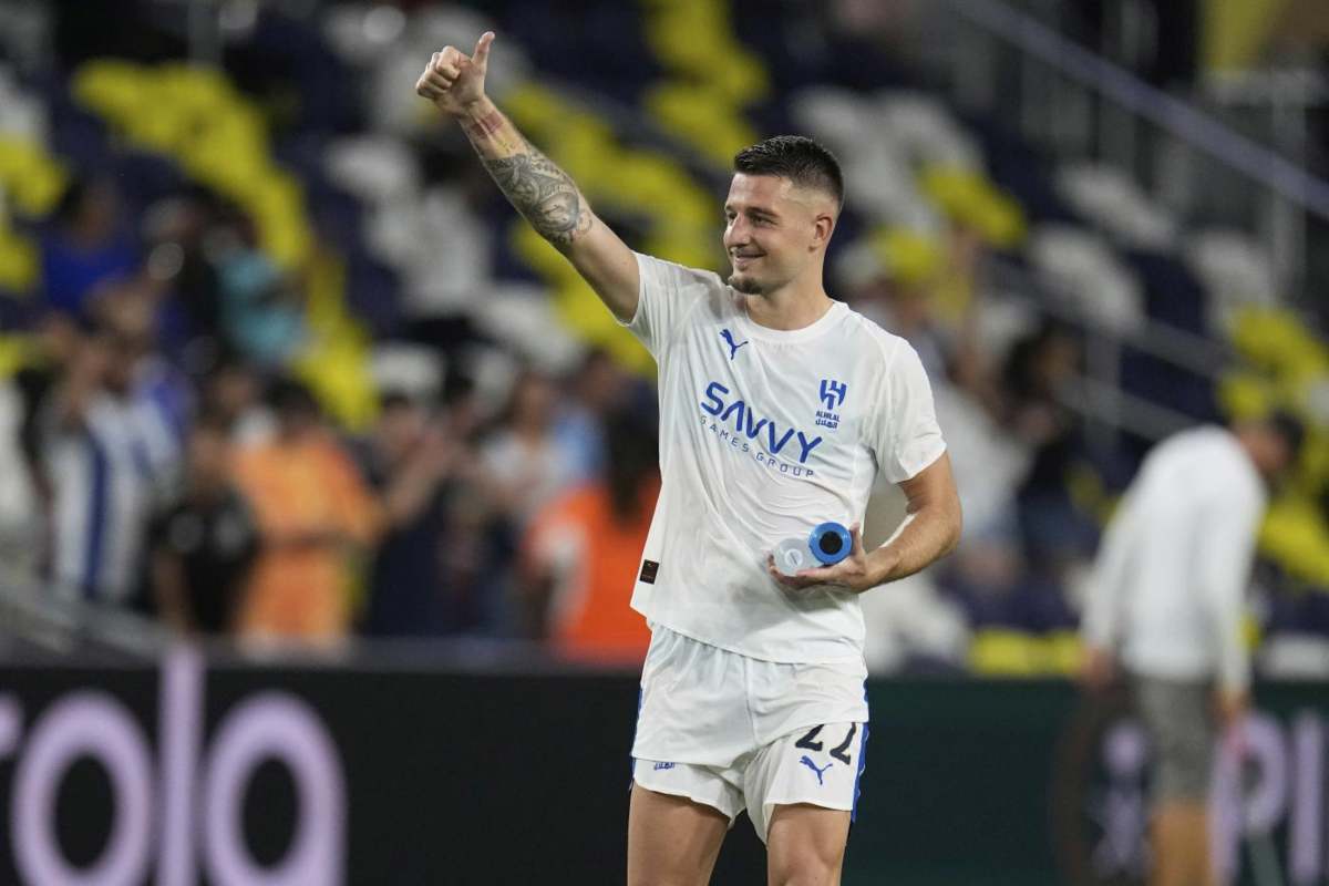 Milinkovic Savic con il segno di ok