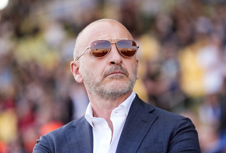Piero Ausilio guarda gli spalti