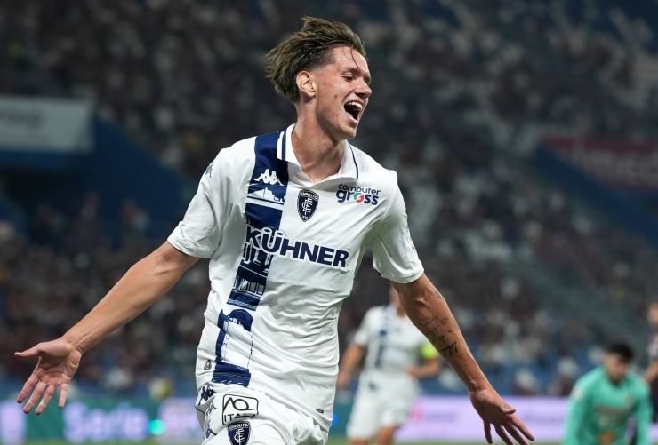 Bohdan Popov esulta dopo un gol