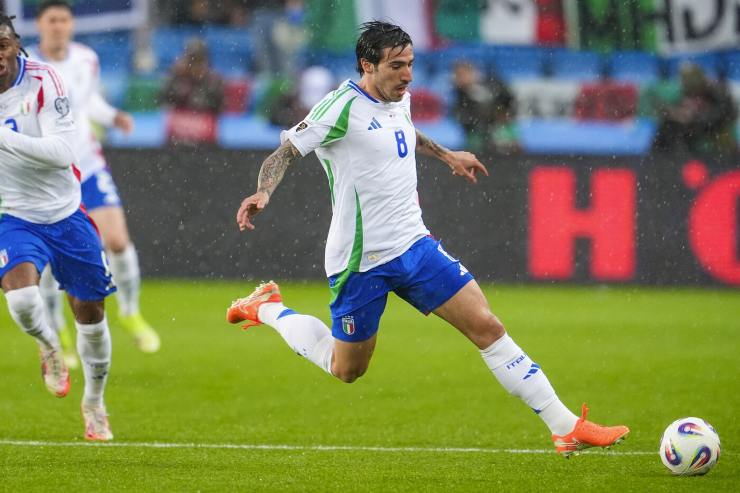 Tonali con la maglia dell'Italia