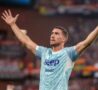 Vlahovic esulta dopo il gol al Genoa