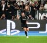 Vlahovic esulta dopo un gol