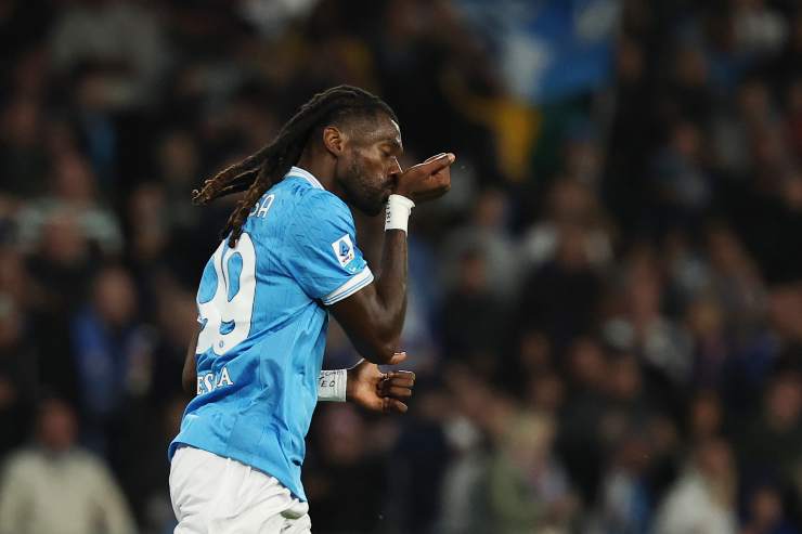 Zambo Anguissa festeggia un gol