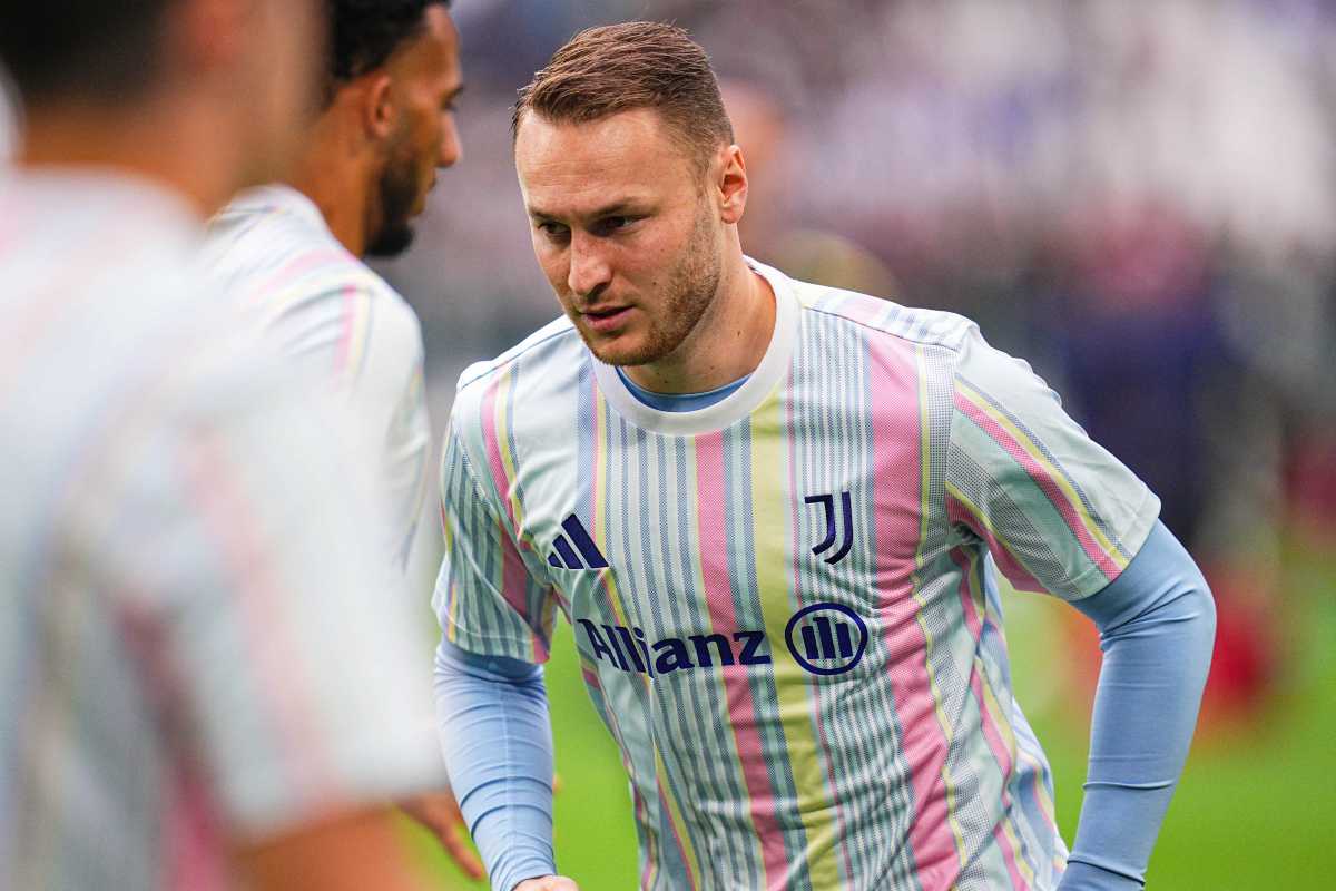 Teun Koopmeiners durante la fase di riscaldamento