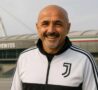 Spalletti davanti allo Stadium, immagine creata con l'intelligenza artificiale
