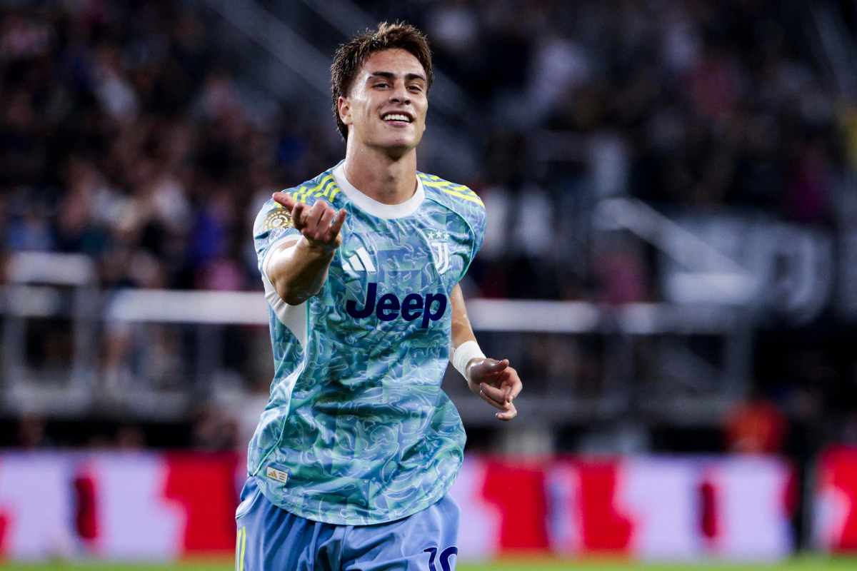 Kenan Yildiz esprime tutta la sua gioia dopo il gol