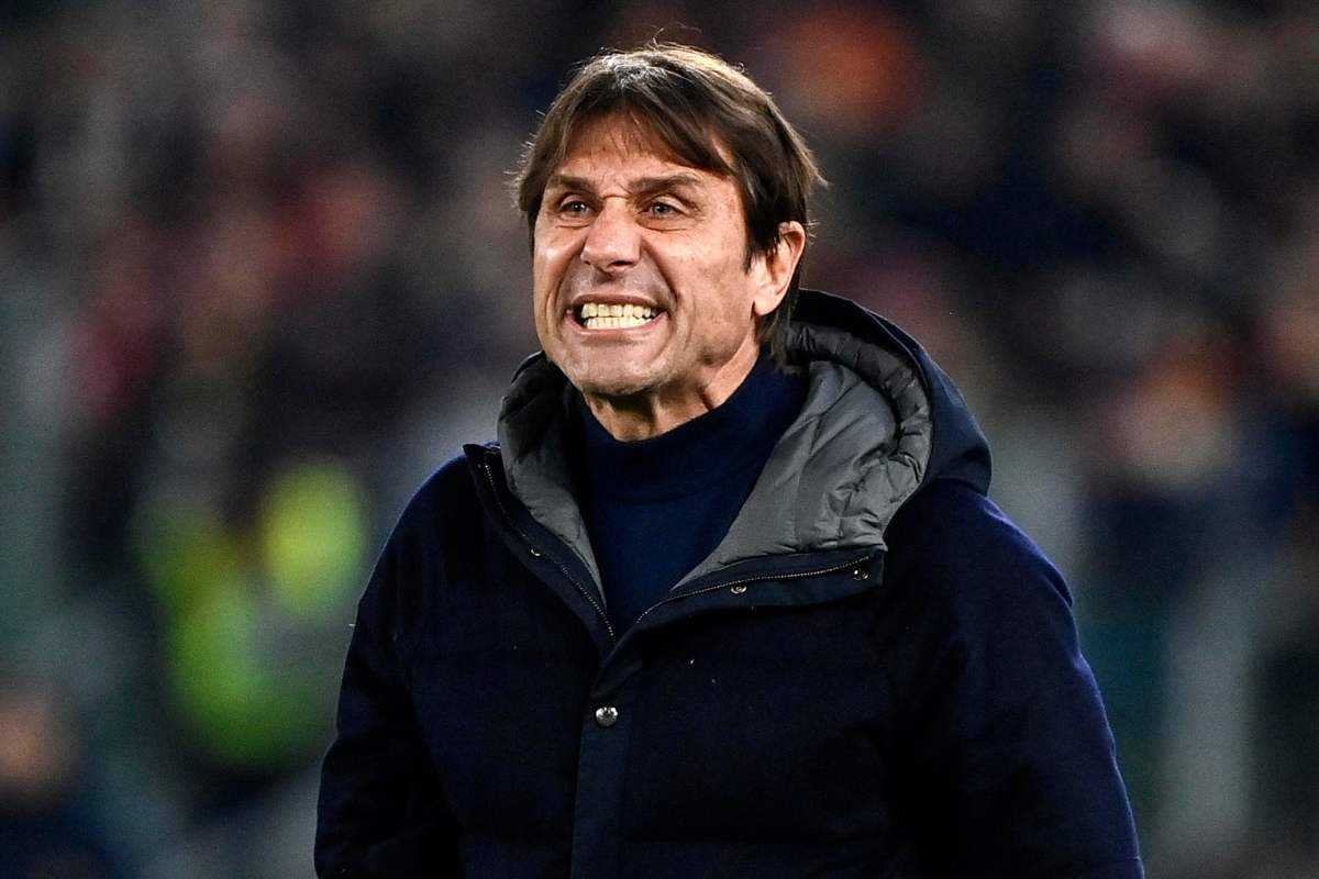 Antonio Conte durante una partita del Napoli