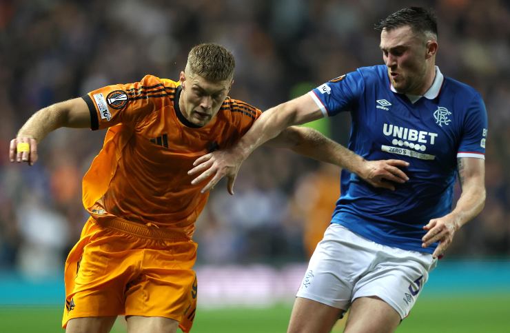 Dovbyk in azione con la Roma