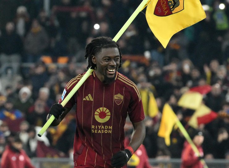 Kone esulta dopo la vittoria del derby