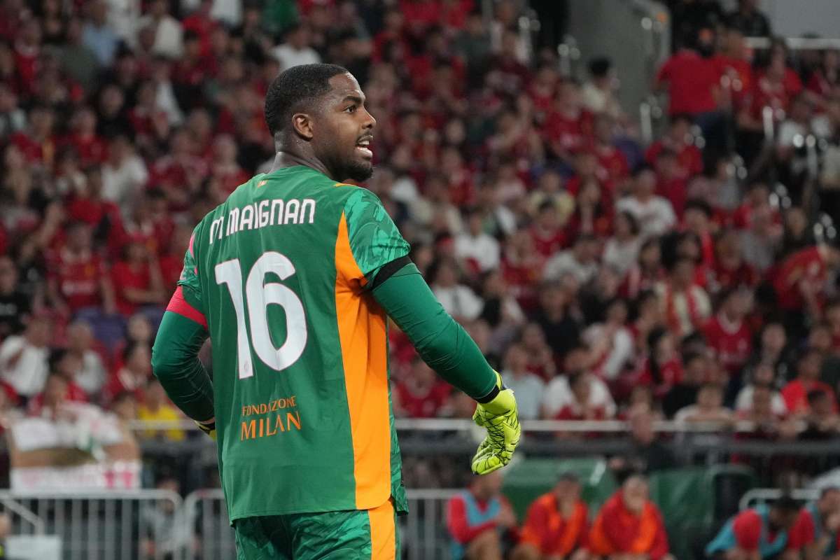 Maignan a difesa della porta del Milan