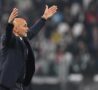 Spalletti allarga le braccia durante la partita