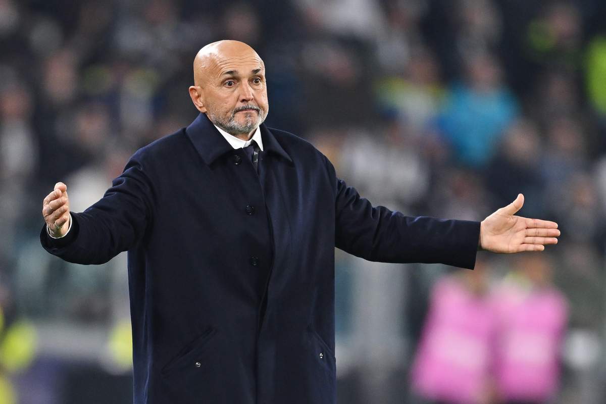 Spalletti allarga le braccia durante Juve-Sporting