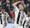 Vlahovic esulta dopo un gol con la Juve
