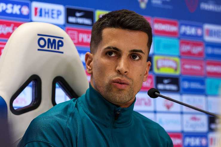 Cancelo al microfono in conferenza