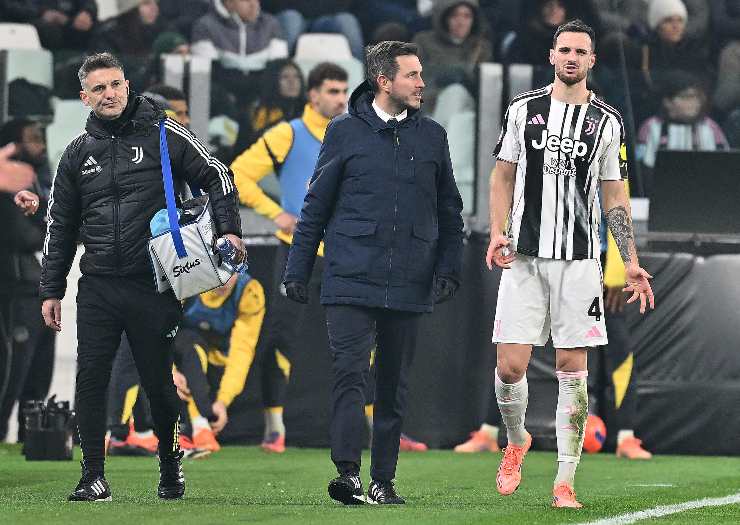  federico gatti infortunato a bordocampo