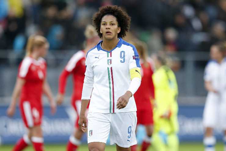 sara gama con la maglia della nazionale