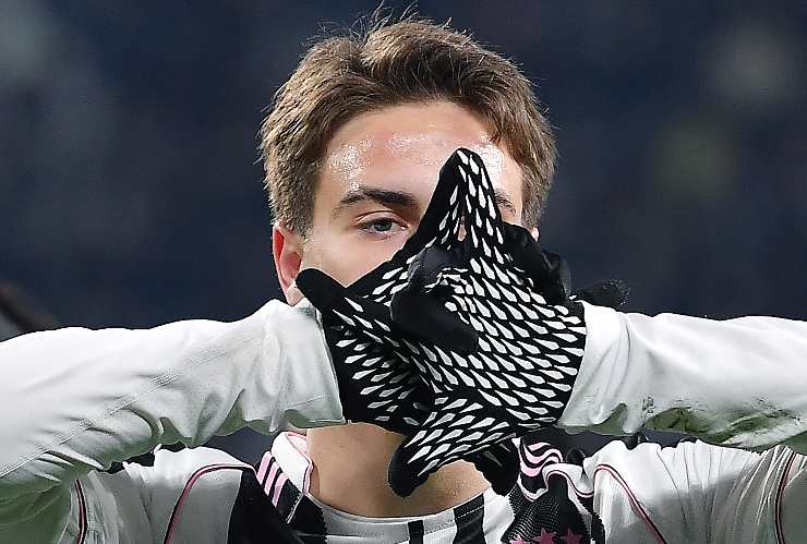 yildiz esulta con la sua classica stella