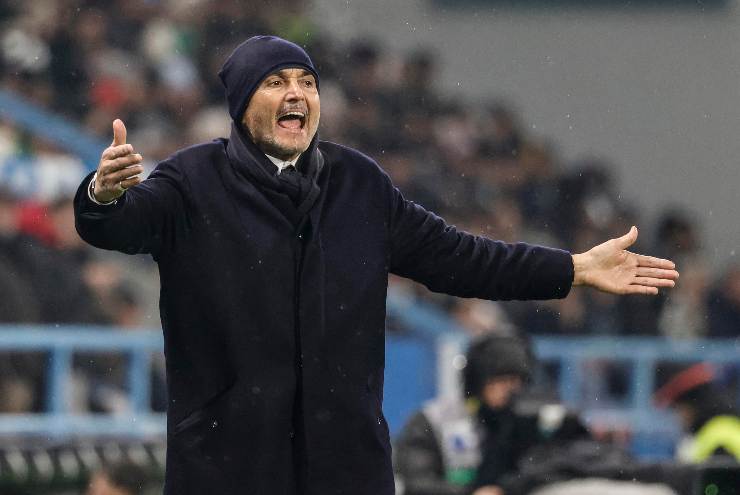 spalletti con il cappellino da indicazioni