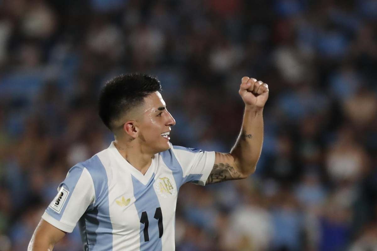 thiago almada esulta