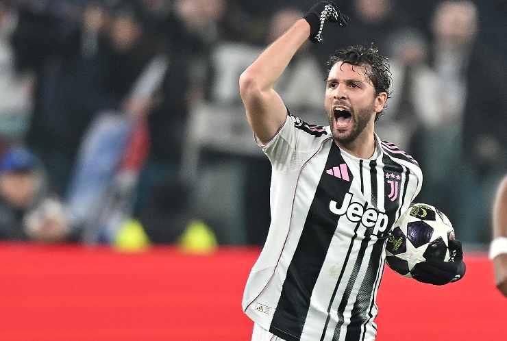 Locatelli esulta dopo il rigore realizzato